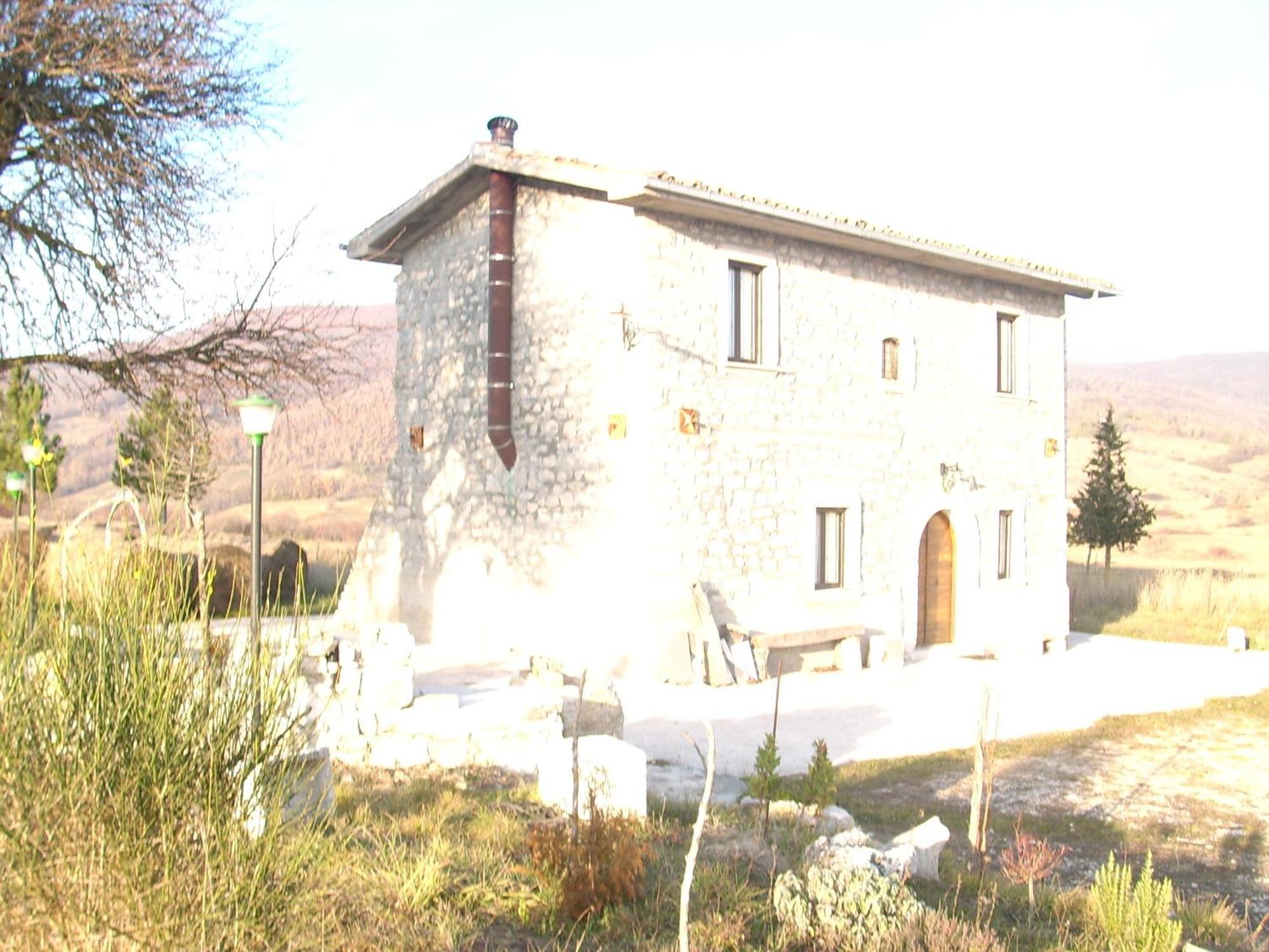 Casino Tonti Iarussi Forlì del Sannio Exterior foto