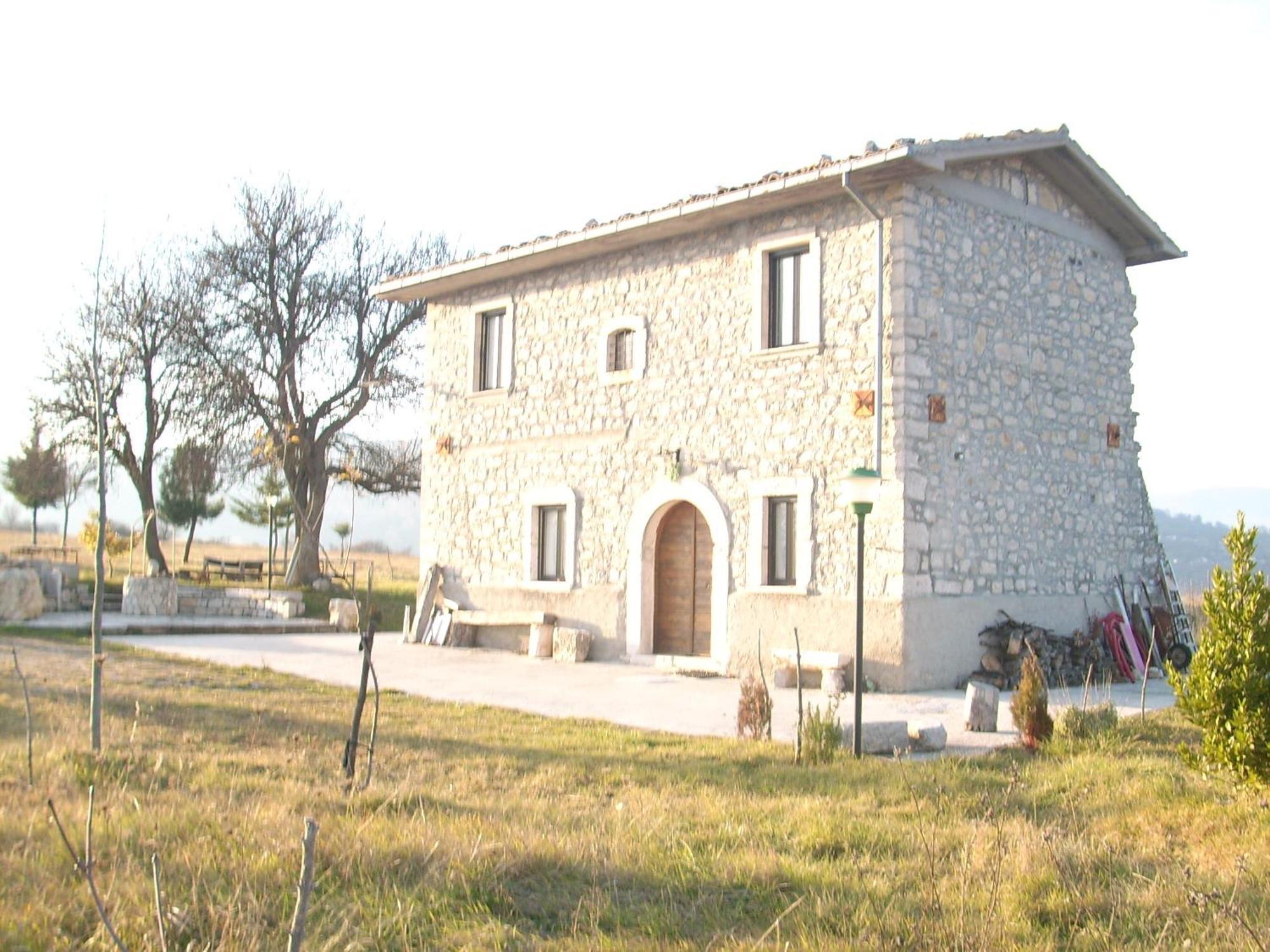 Casino Tonti Iarussi Forlì del Sannio Exterior foto